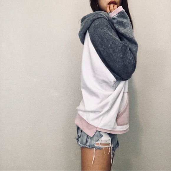 Brand new warm sweater shirt hoodie - Picture 5 of 8